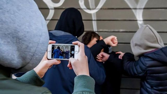 Rapito e torturato per ore, Halloween da incubo per un 15enne a Torino