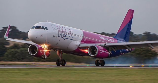 Egy Wizz Air-gépnek meggyűlt a baja a debreceni köddel