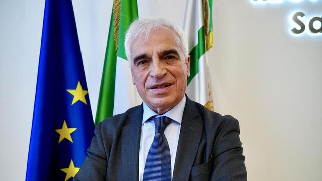 Regione Puglia, si dimette l'assessore alla Sanità