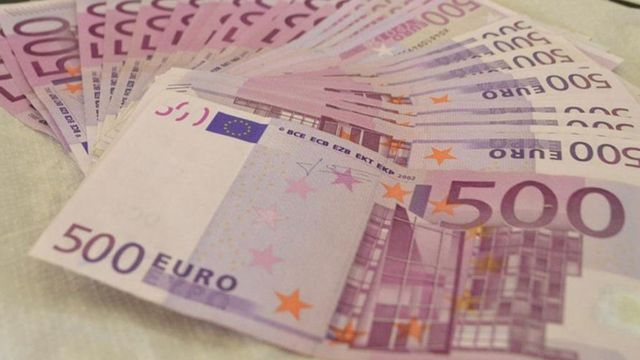 Засякоха над 500 фалшиви банкноти в лева и евро в Русе