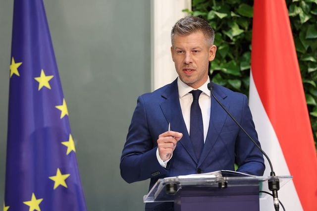 Titokzatos választ adott Magyar Péter Hernádi Zsolt kiadatásáról