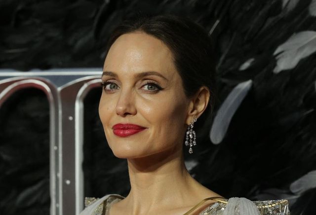 Angelina Jolie sofőrjét besorozták Ukrajnában