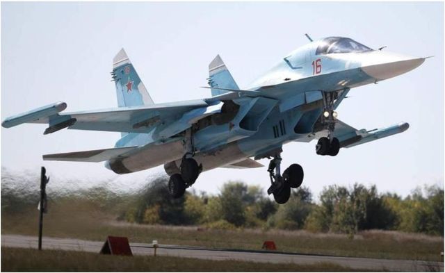 Trei avioane de luptă rusești, distruse de ucraineni