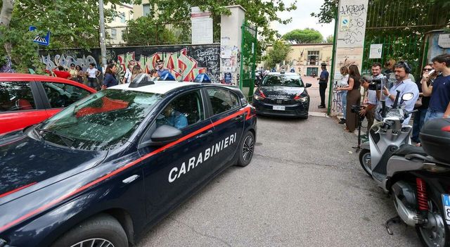 ++ Verifiche sul cellulare del 13enne, si cercano eventuali istigatori ++