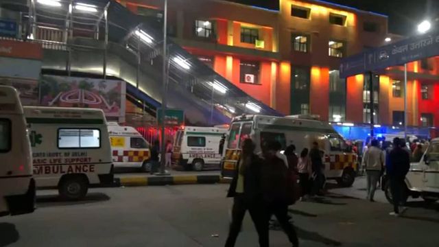 15 injured in stampede like situation at New Delhi railway station