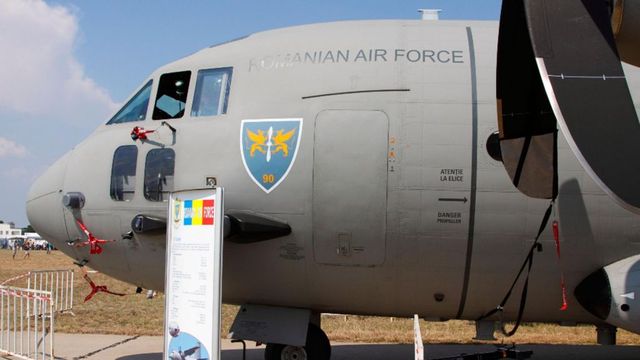 Pacienti cu arsuri, transportati la spital in Germania cu un avion al Armatei Romane