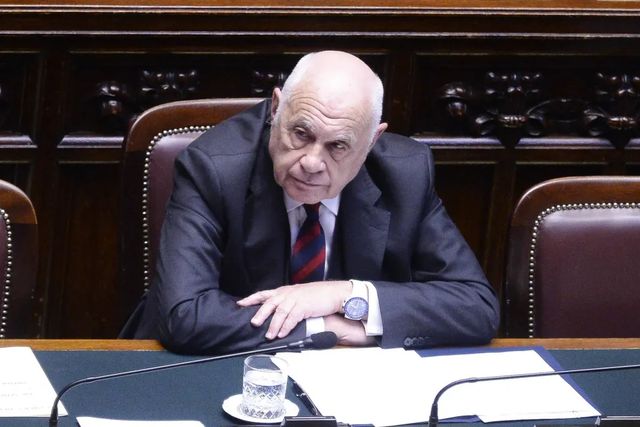 Il ministro della Giustizia Nordio lascia Palazzo Chigi dopo incontro con Mantovano