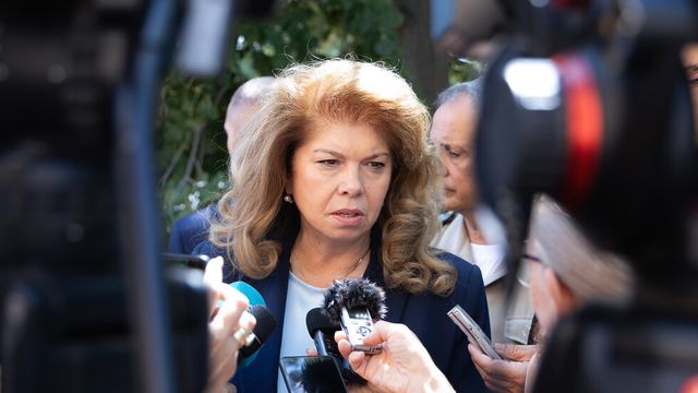 Илияна Йотова обяви, че ще се кандидатира за президент