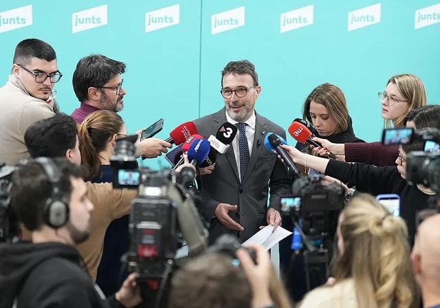 Junts solo ve «más café para todos» y promesas de «las lluvias de millones que nunca llegan a Cataluña»