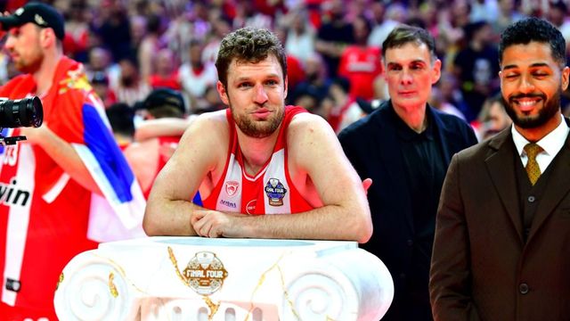 Александър Везенков и Олимпиакос загубиха от Реал Мадрид на финала за Суперкупата на Евролигата