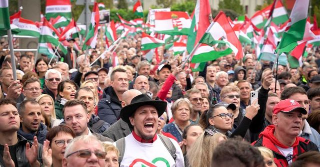 Magyar tüntetésén nem gyűlt össze a beígért többszázezres tömeg