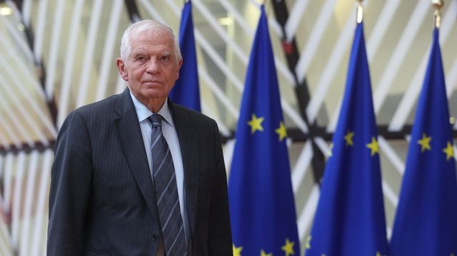 Josep Borrell: Kijevnek joga van nyugati fegyvereket használni Oroszország ellen