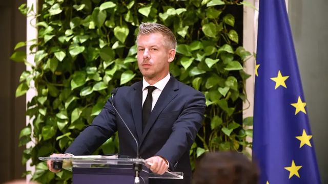 Elindult Pozsonyba Magyar Péter, elárulta, milyen témákról tárgyal