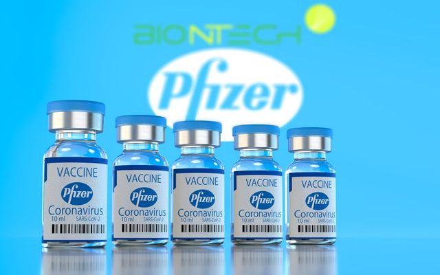 Pfizer testează folosirea unui vaccin pneumocic împreună cu o a treia doză de vaccin pentru Covid-19