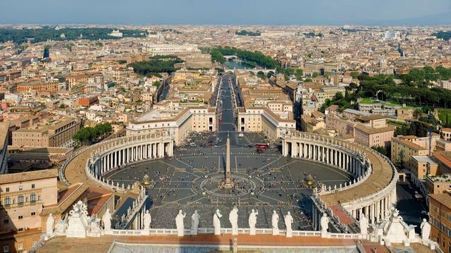 Surpriza-surprizelor la Vatican