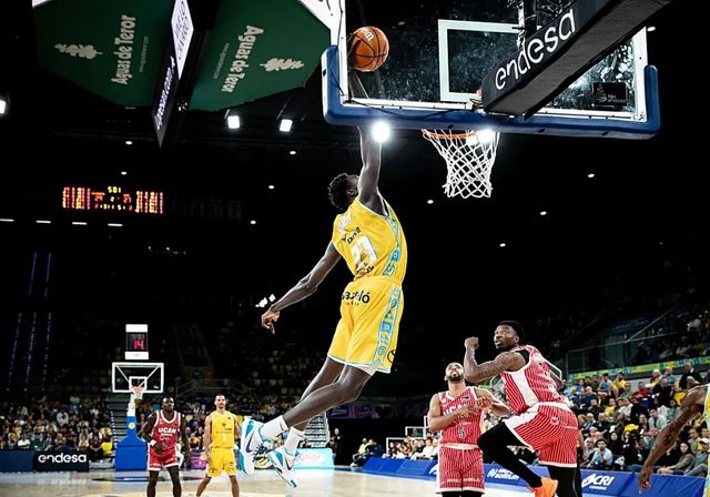 Dreamland Gran Canaria-UCAM Murcia: una apisonadora amenaza los cimientos del Arena