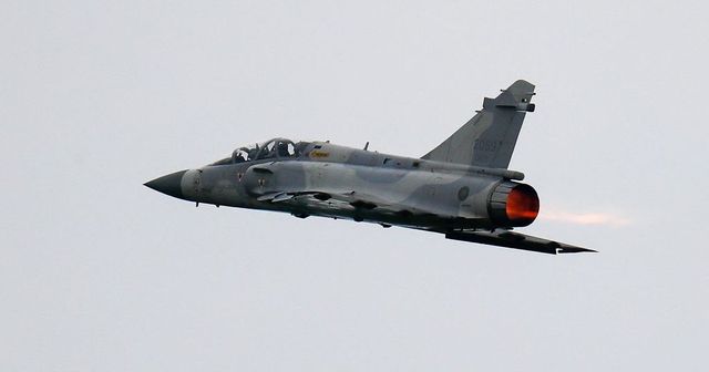 Ukrajina dostala první francouzské stíhačky Mirage 2000, uvedla Paříž