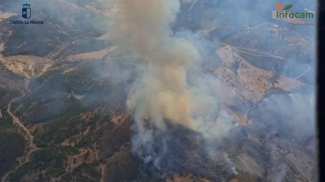 Un incendio forestal en Zaragoza alcanza casi 500 hectáreas