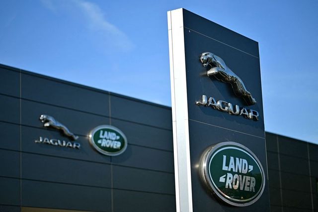 Négyezer embert rúgna ki a Jaguar Land Rover
