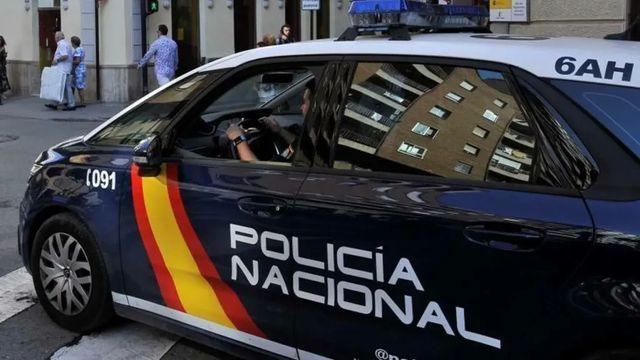 Muere una mujer apuñalada en Almería y su presunto asesino se intenta suicidar
