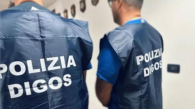 Pavia, arrestata 17enne: era legata a gruppi jihadisti online