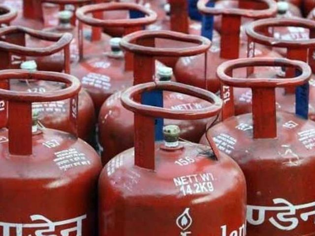Commercial LPG cylinder prices cut by Rs 19