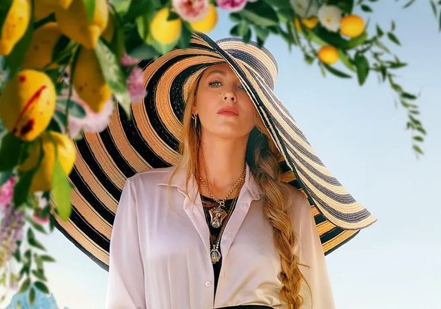 'Tocadas' por las «manos encantadas»