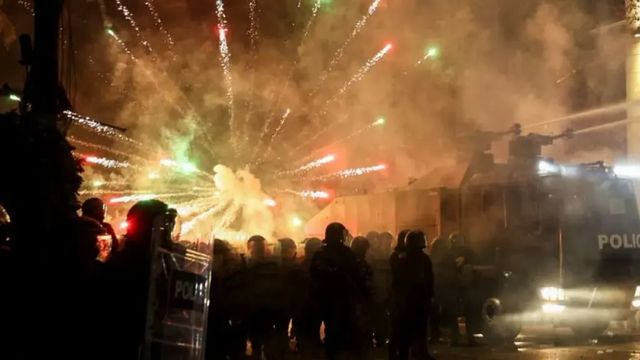 Georgia, gli studenti abbandonano le lezioni per protesta