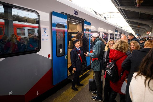 Biletele de tren se scumpesc din nou în decembrie