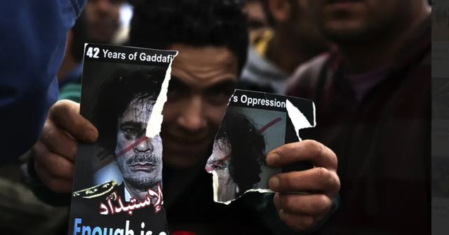 Neznámé komando zabilo v jeho domě syna Muammara Kaddáfího