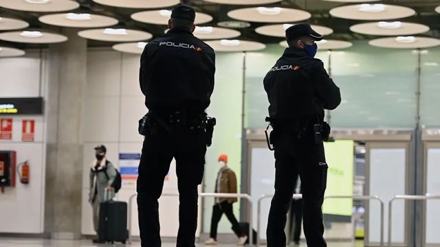 Detenido un joven de 22 años por agredir sexualmente a una chica en una residencia de estudiantes de Mondragón