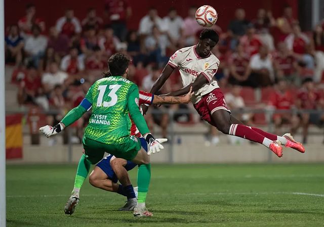 El Real Murcia se estrella en el circuito de Madrid