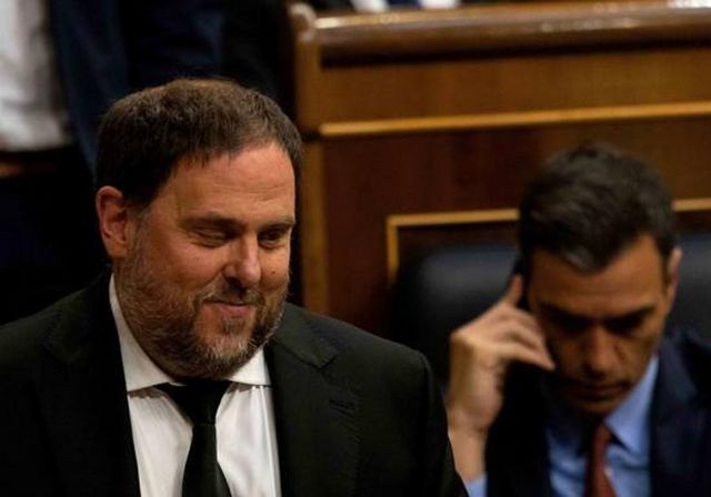 Sánchez concede protagonismo a Junqueras con una entrevista personal sobre su investidura