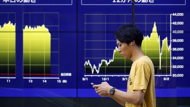 Tokyo, la borsa chiude in rialzo grazie a Yen debole e Wall Street