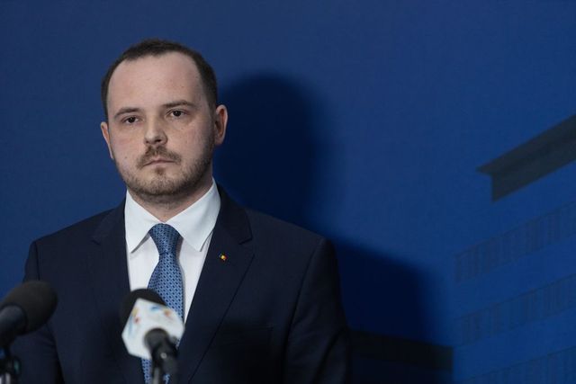 Ministrul Sănătății: Un procent ridicat de oameni cred că prin cartea electronică de sănătate vor fi microcipați