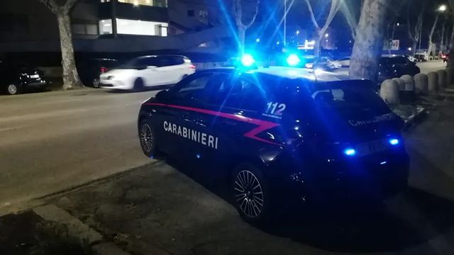 Omicidio nel Milanese, 25enne trovato senza vita in strada