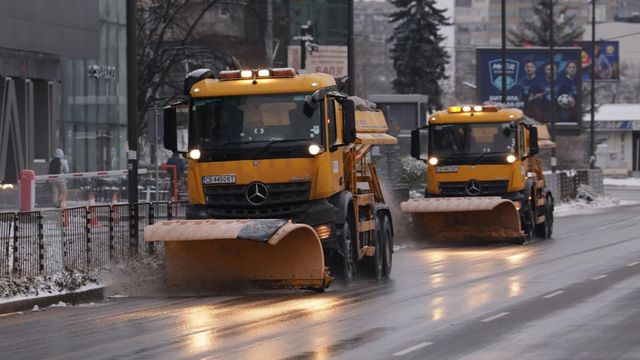 Във всички райони в Столична община са обработени трасетата, по които се движи градският транспорт