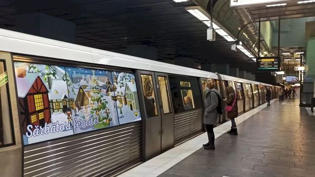 Metrorex pune în circulație metroul lui Moș Crăciun pe Magistralele 1 și 3