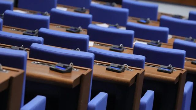 Депутатите решиха колко дни ще бъде лятната им ваканция