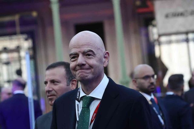 Fifa: la Figc ritira il sostegno a Infantino