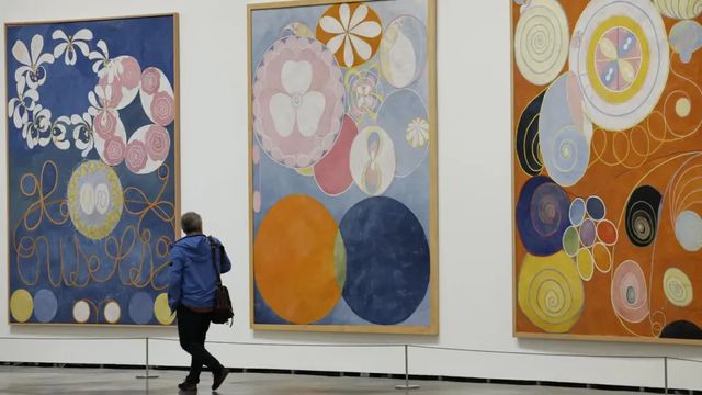 La pintura espiritual de la 'médium' Hilma Af Klint asombra en el Guggenheim