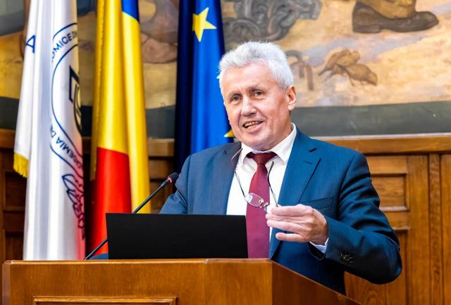 Fostul rector al Academiei de Studii Economice din Moldova, Grigore Belostecinic, se retrage din cursa prezidențială