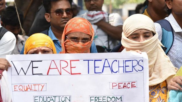 Calcutta HC junks order to scrap 32,000 teacher jobs