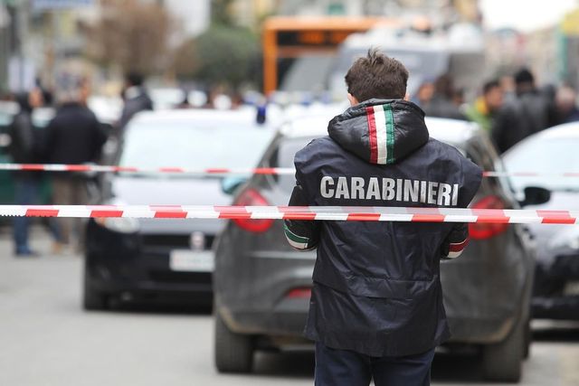 Camorra, risolti 8 omicidi: 16 arresti a Napoli