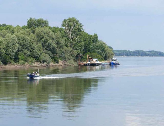 България доставя въглища на Сърбия срещу драгажна техника за Дунав
