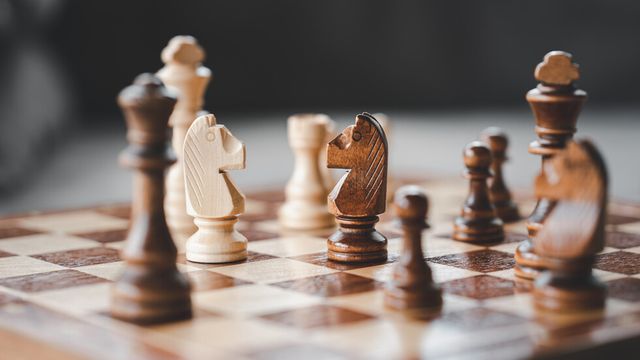 България излиза в битка за европейската титла по шахмат за жени