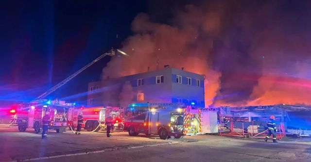 Soud poslal do vazby dalšího zadrženého v kauze žhářského útoku v Pardubicích