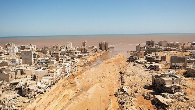 Moře vyplavuje těla Libyjců až 100 kilometrů daleko, mrtvých je už přes 11 tisíc
