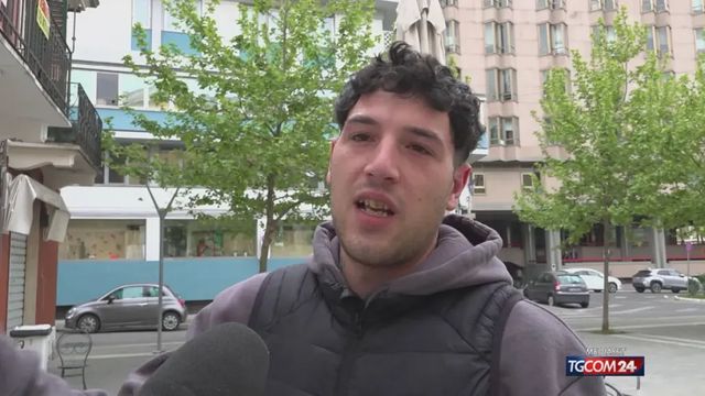 Muore davanti al figlio, fermati due giovani