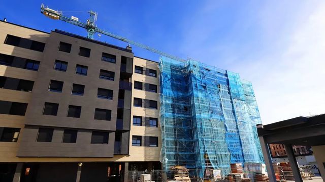 El proyecto de Ley de Vivienda del PP plantea medidas para reducir plazos en construcción y facilitar el alquiler a jóvenes